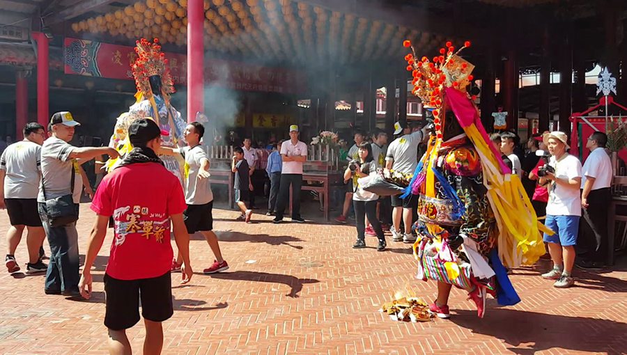 vlcsnap-2017-08-27-20h09m00s512